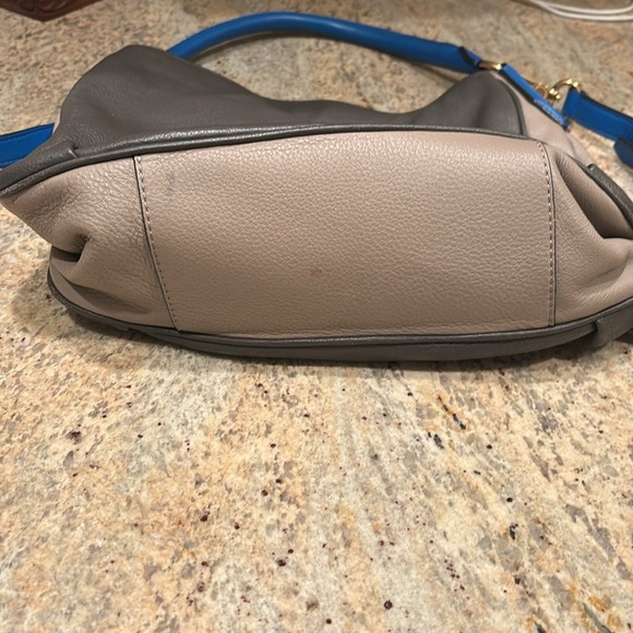 Marc by Marc Jacobs woman's leather dark grey tan and blue purse. - Picture 12 of 15